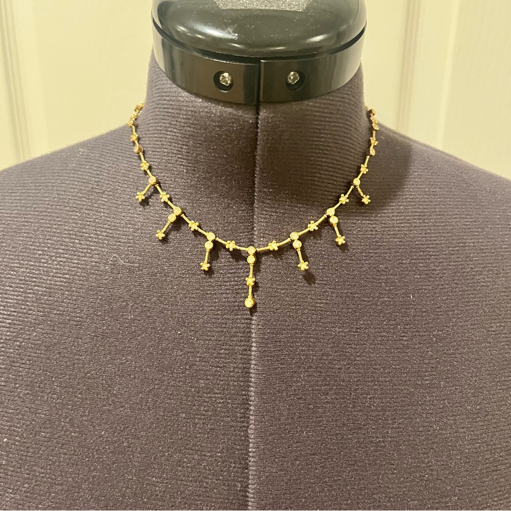 Elegant Gold and Diamond Choker Necklace